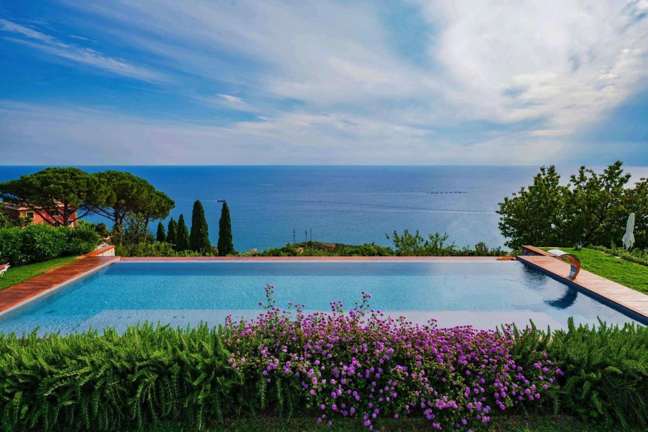 Hotel Riviera
