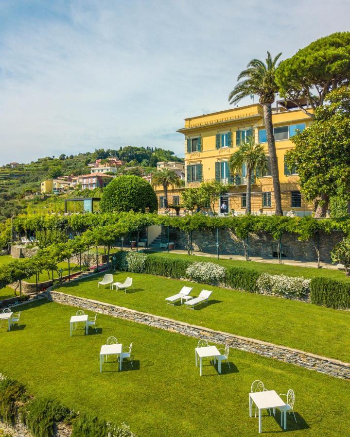 Riviera Hotel Lavagna